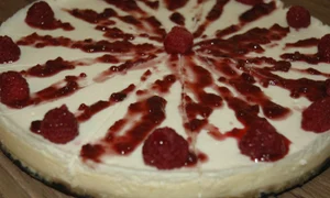 Cheesecake cu zmeură jpeg