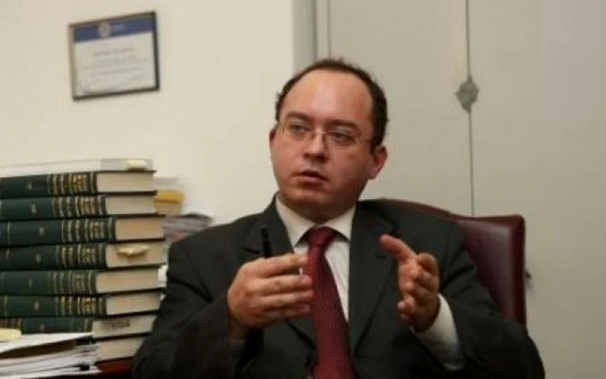 
    Bogdan Aurescu a fost secretar de stat în MAEfoto: adevarul.ro  