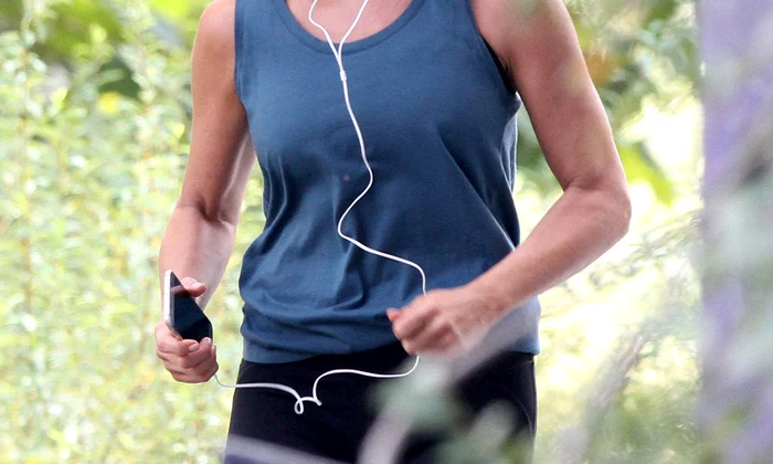 jennifer aniston hepta 2138069 jpg jpeg