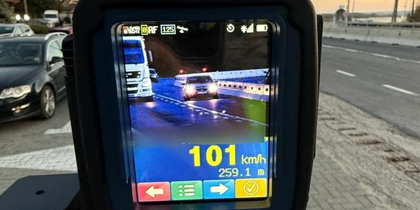 radar pe trepied   foto IPJ Dolj jpeg