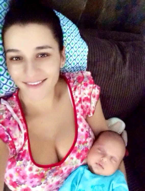 Claudia Sexxy şi-a luat foarte în serios rolul de părinte