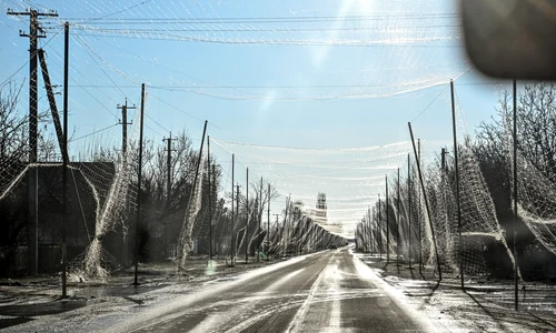  Plase anti-dronă deasupra unor drumuri cheie din regiunea Donețk, Ucraina FOTO Profimedia 