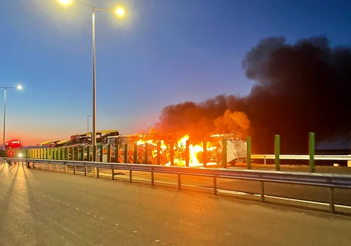 incendiu utilaje drum expres
