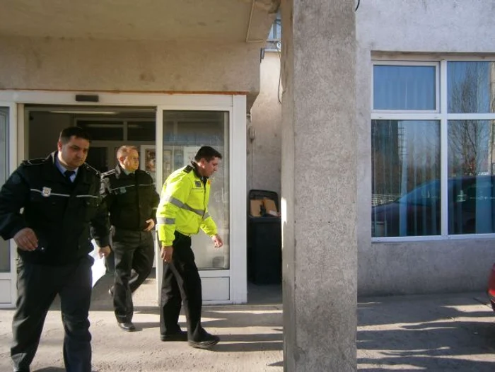 
    Bărbatul suspect a fost dat jos din autobuzul 300  