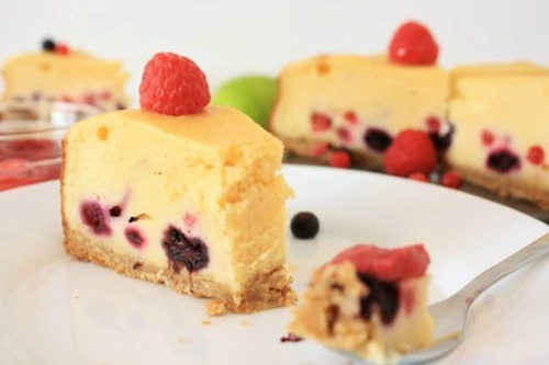 cheesecake cu fructe jpeg