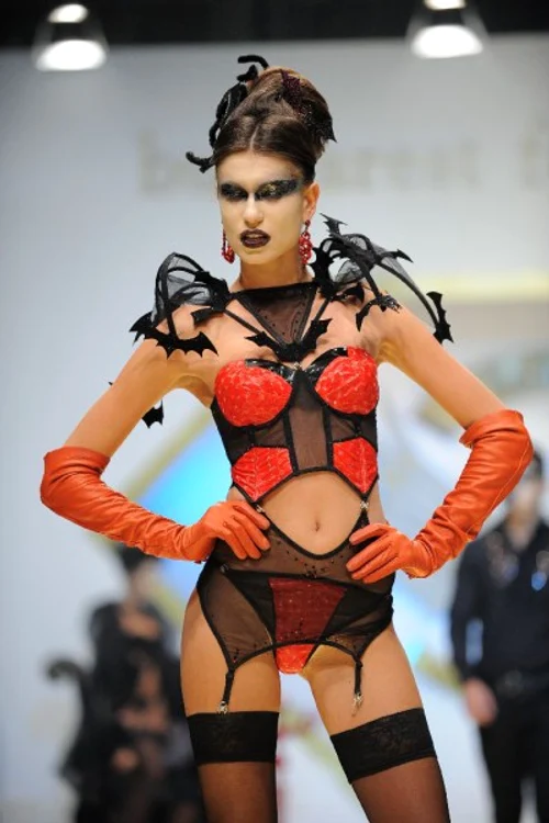 Iuliana, concurentă Next Top Model 2
