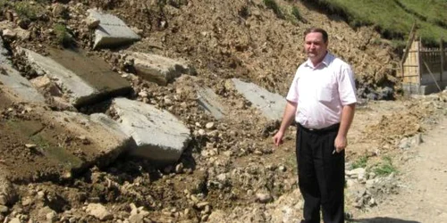 Zidurile de sprijin au căzut după câteva luni de la finalizare
