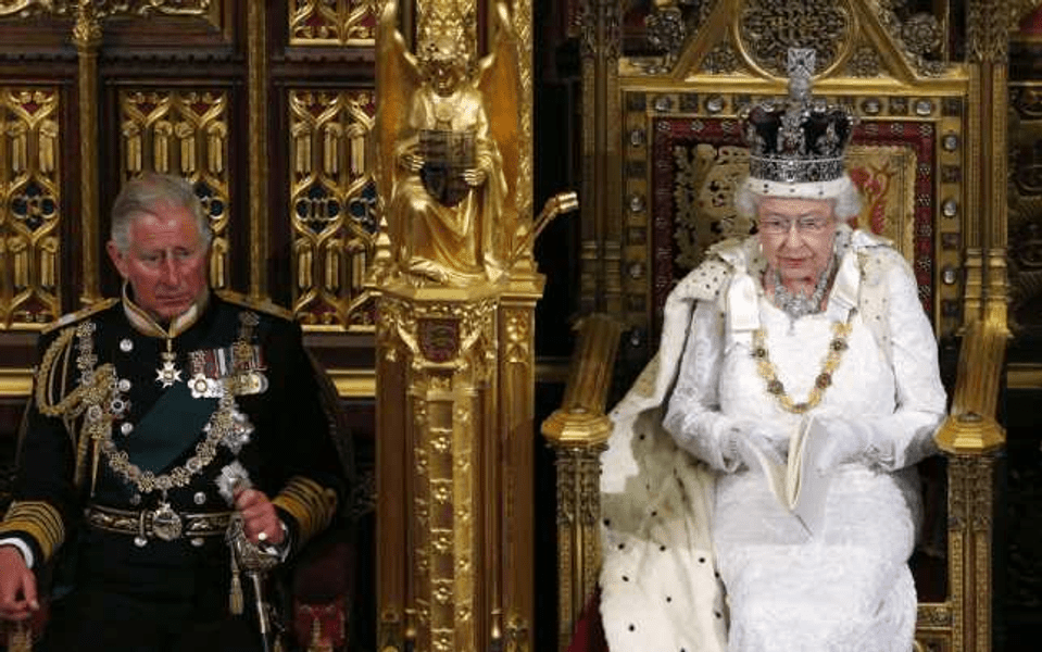 Regina Elisabeta a murit. Când va fi încoronat regele Charles al III-lea?
