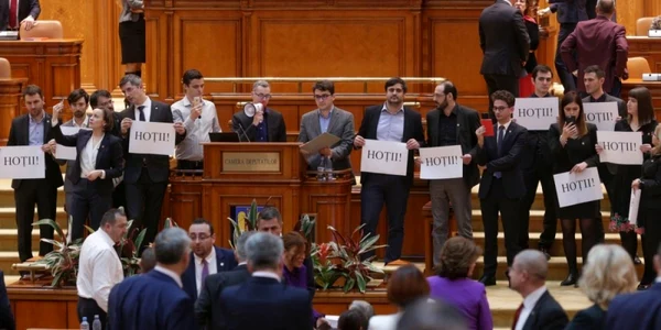 Legile Justiţiei au stârnit dispute în Parlament