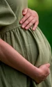 femeia care a nascut intr un copac, foto shutterstock jpg