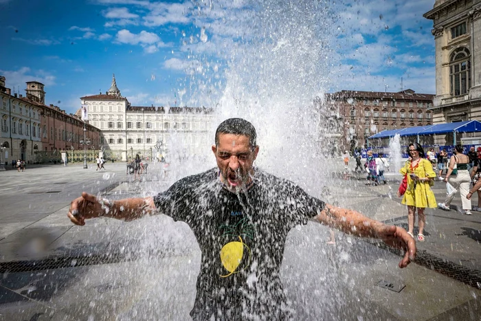 Se înregistrează 40 grade Celsius la umbră Foto: EPA EFE