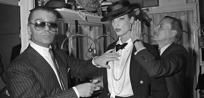 Karl Lagerfeld, la preluarea casei de modă Chanel, în anii '80 FOTO Guliver
