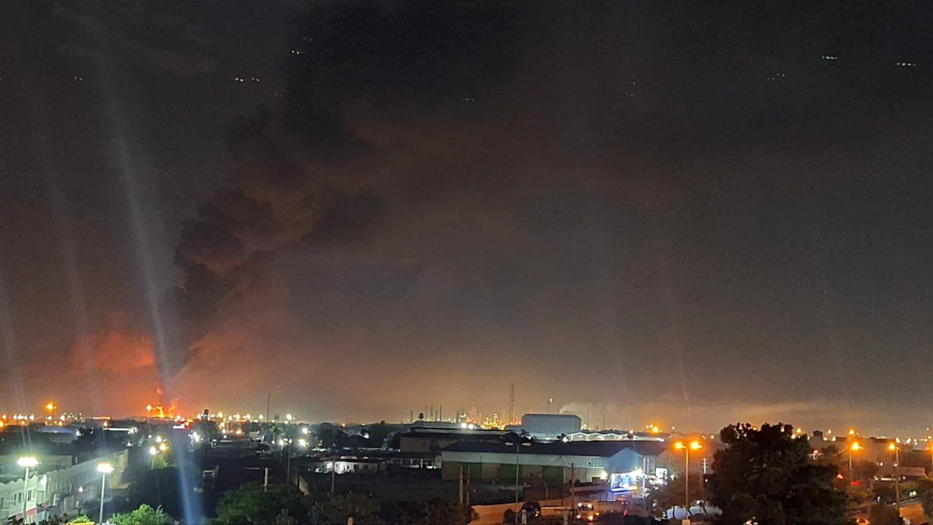 Explozii la rafinăriile din Teheran FOTO Profimedia 
