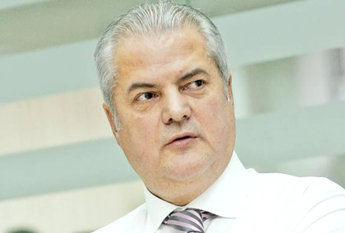 
    Adrian Năstase a fost condamnat la 4 ani de închisoare  