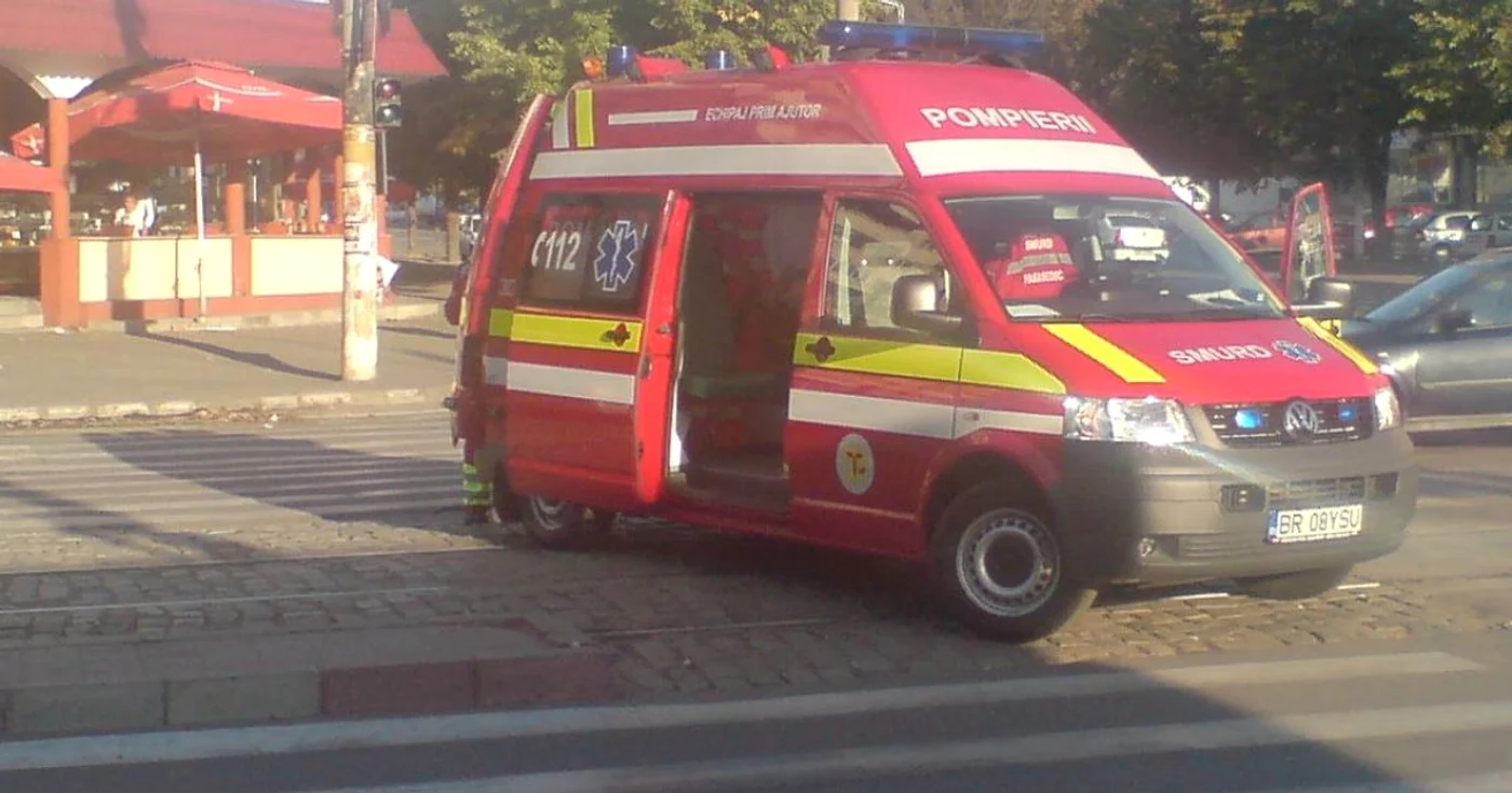 Brăila:Un şofer imprudent a băgat în spital trei oameni care aşteptau tramvaiul