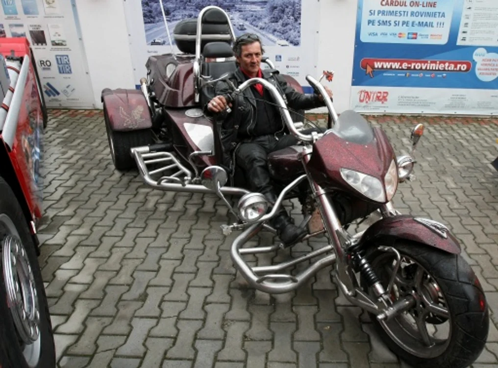 Acest chopper, făcut la comandă, a costat 48.000 de euro