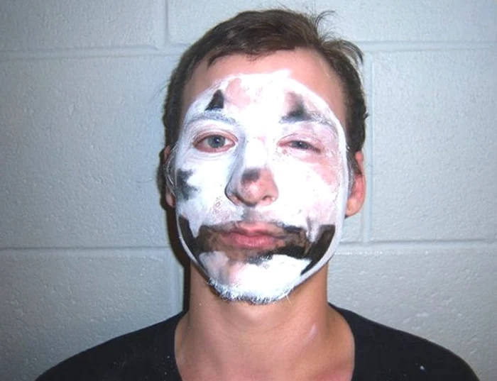 Cei mai ciudaţi infractori ai anului 2011