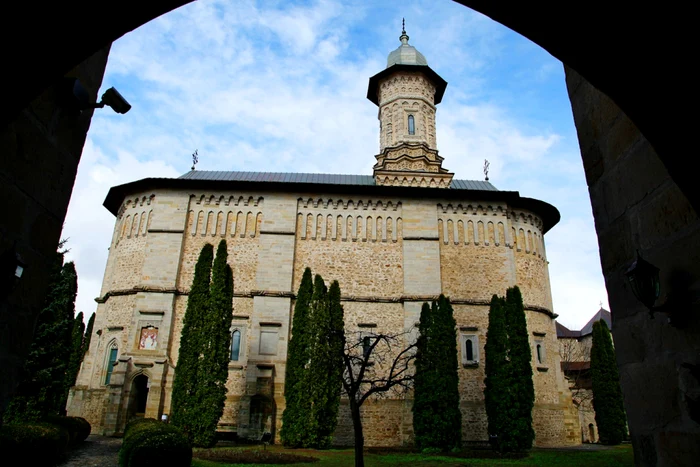 Mănăstirea Dragomirna din judeţul Suceava. FOTO www.manastireadragomirna.ro