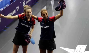 Finala tenis de masa, Facebook jpg