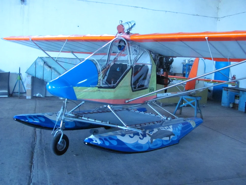 Avioane pe aeroportul Cioca Foto