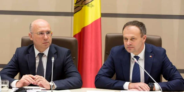 Pavel Filip si Andrian Candu foto Parlament.md