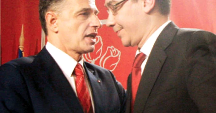 Ponta îl îndeamnă pe Geoană să apere imaginea partidului