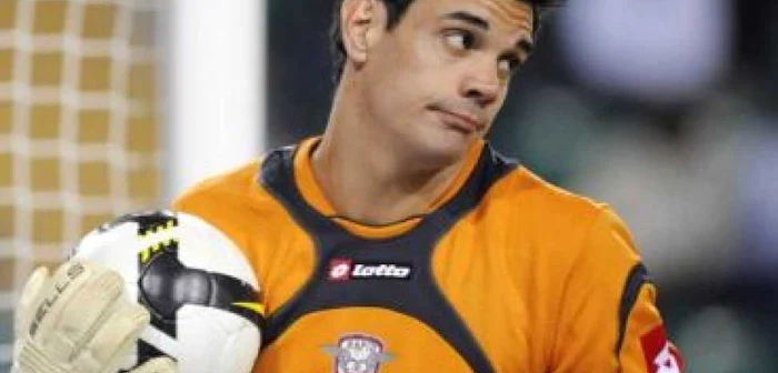 FOTBAL: Pardo dat afară din casă
