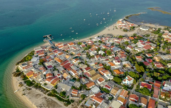 Armona se află în sudul Portugaliei