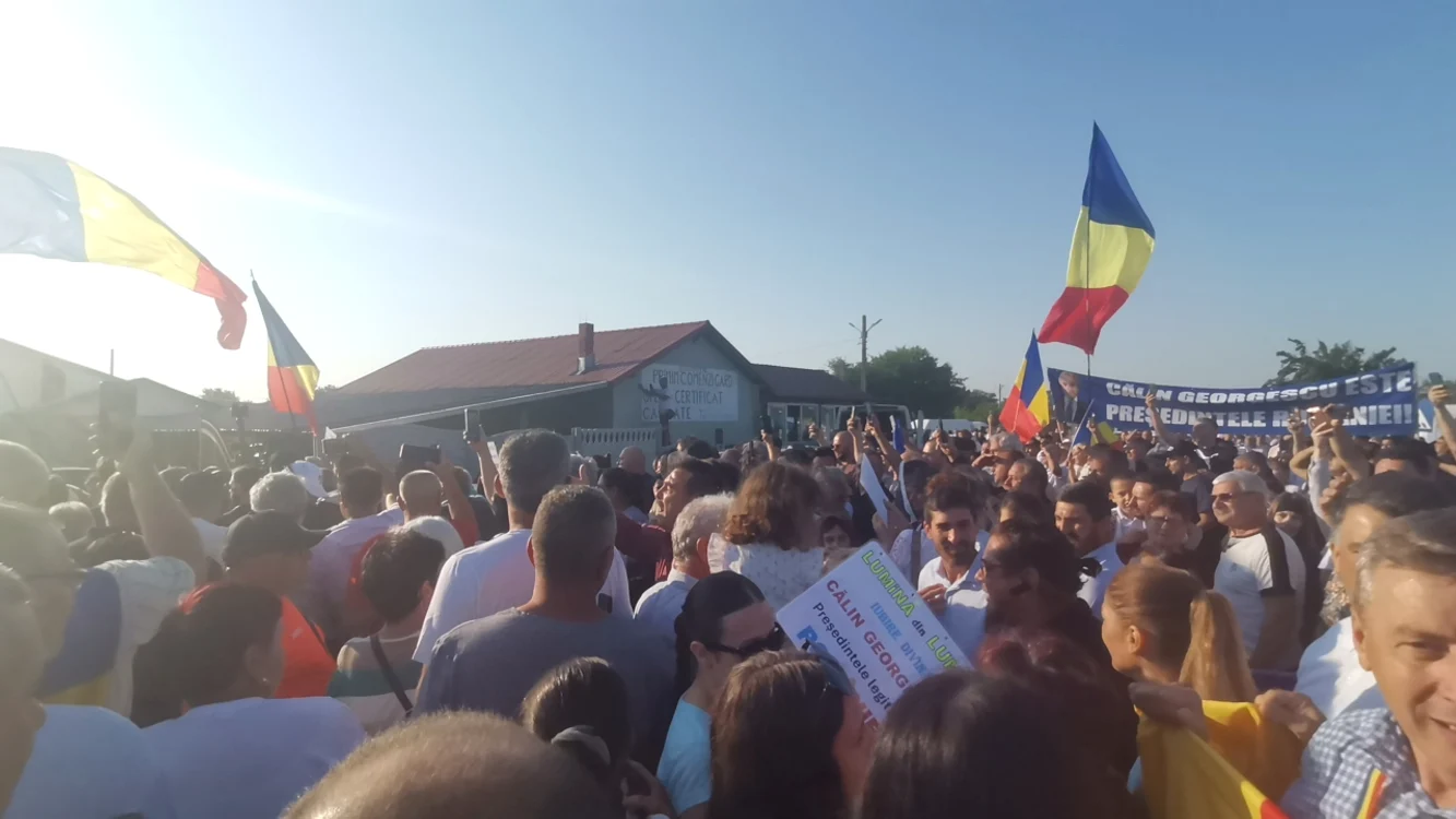 Îmbulzeală generală pe tot parcursul vizitei FOTO: Alina Mitran