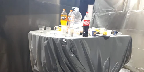 pian sala teatru targu jiu sursa Adevarul jpeg