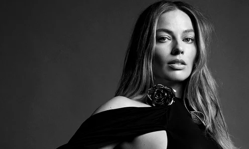 Margot Robbie in Vanity Fair Instagram (3) jpg