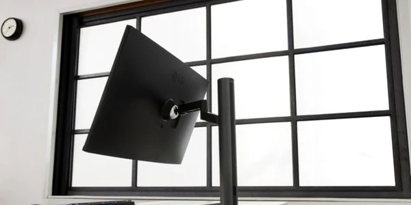 LG UltraFine monitor