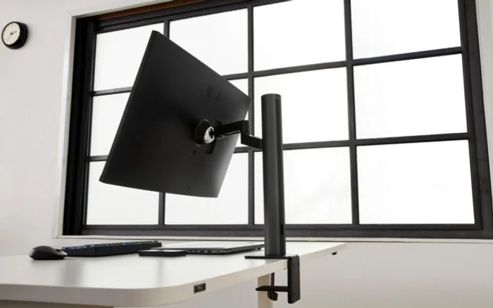 LG UltraFine monitor