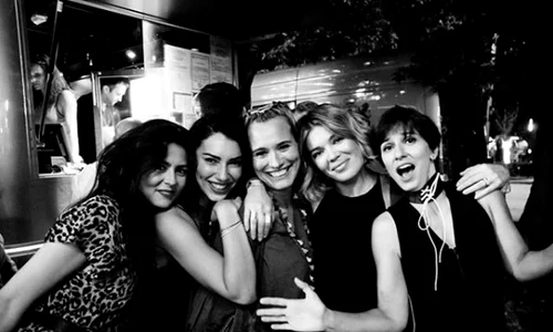 vedete la Untold 2 jpeg