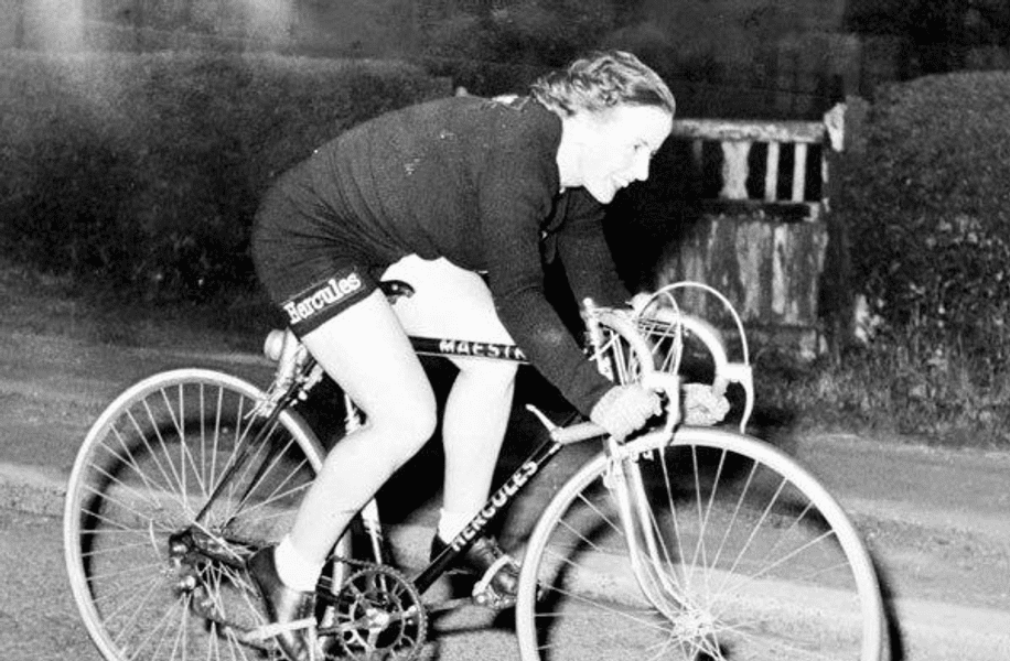S-a stins Eileen Sheridan, cea mai mare ciclistă britanică: A scris istorie în sport