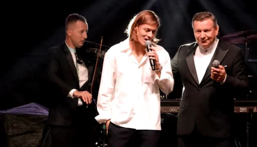 Antoniu, alături de Aurel Tămaș pe scenă foto: Instagram 