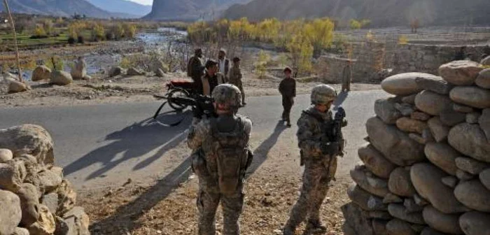 Tot mai mulţi militari sunt aşteptaţi în Afganistan