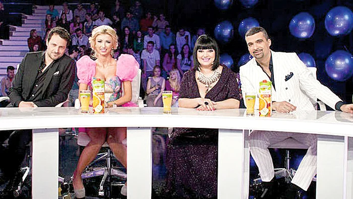 Din 2012 e jurat la «Te cunosc de undeva!»