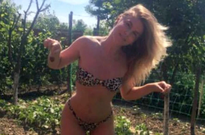 Artista şi-a zăpăcit fanii cu ultima fotografie de pe Facebookfoto: arhiva personală