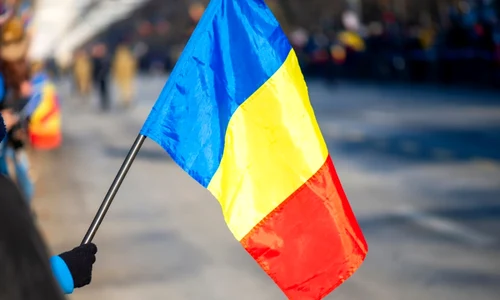 Romania parada ziua nationala steag drapel FOTO Shutterstock