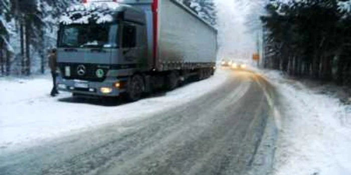 Ceaţa s-a aşezat în Oradea, dar pe drumurile din Bihor se circulă fără probleme