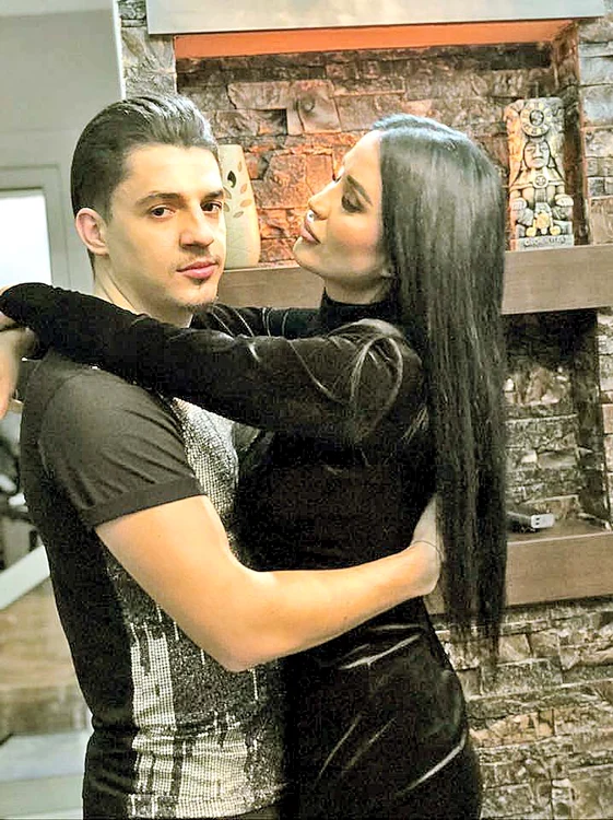 Daniela cu solistul Bogdan de la Ploieşti