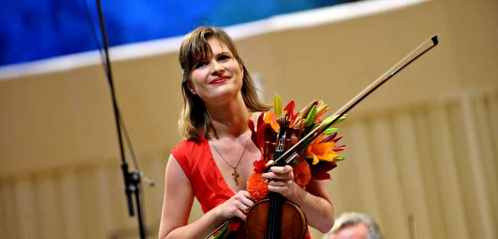 Violonista Lisa Batiashvilli, la finalul concertului FOTO Agerpres