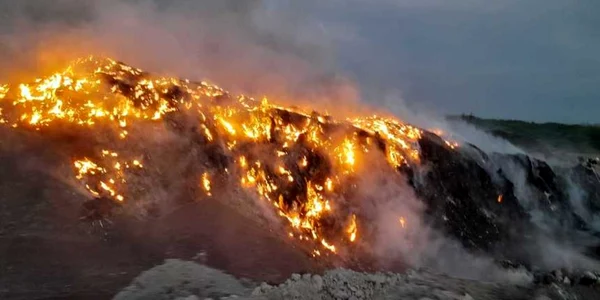 incendiu groapa gunoi baicoi foto isu prahova