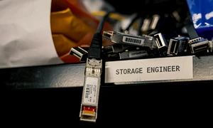 Motive pentru care un media convertor prin fibra optica este folosit pentru transmiterea semnalelor pe distante lungi jpg