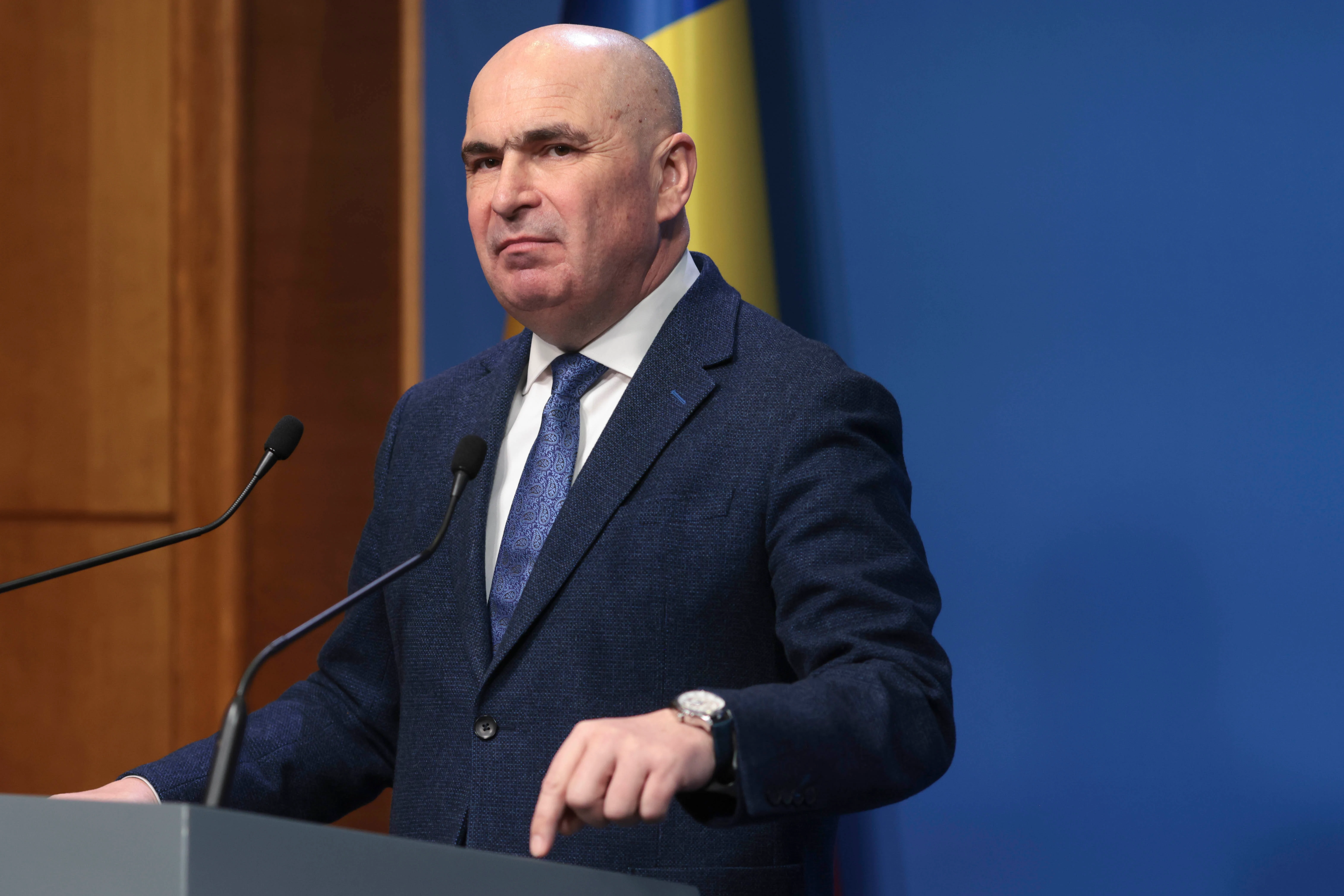 Ilie Bolojan: Interzicerea accesului copiilor la rețelele sociale, dificil de implementat