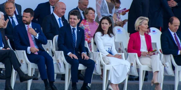 Nicușor Dan și Mirabela Grădinaru la Paris FOTO Administrația Prezidențială