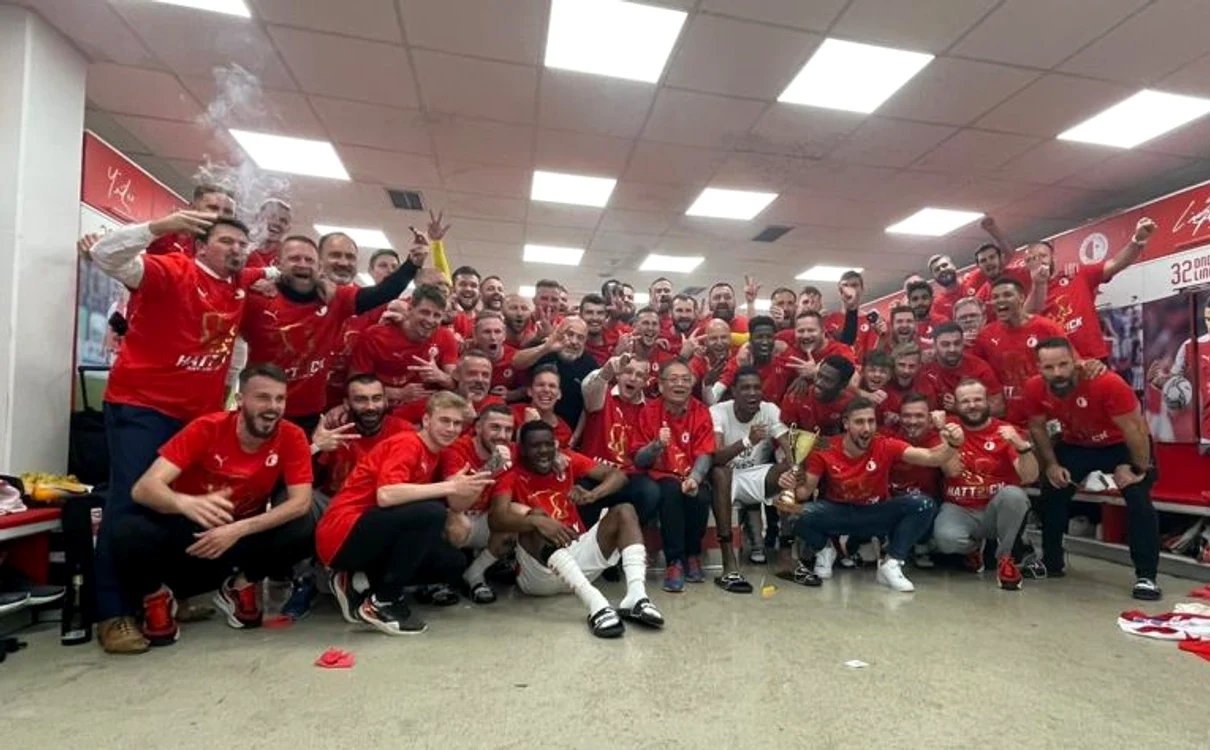 
    Slavia Praga a câștigat al treilea titlu consecutivFOTO: Facebook/ Slabia Praga  