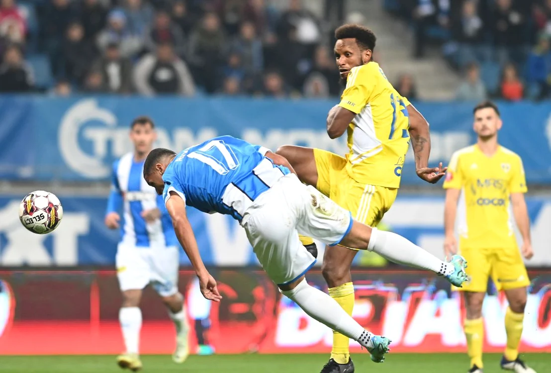 Rivaldinho a marcat cu capul golul victoriei Universității Craiova (FOTO: Sportpictures)