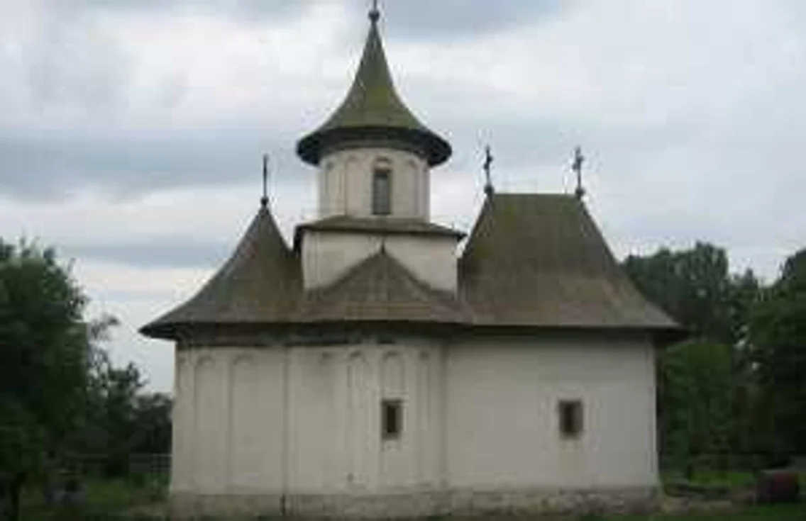Biserica "Înălţarea Sfintei Cruci" din Pătrăuţi